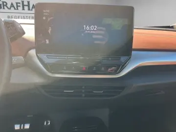 VW ID.5 Pro 128kW ACC App Connect