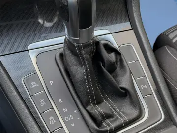 Volkswagen Golf 2.0 TDI DSG GTD