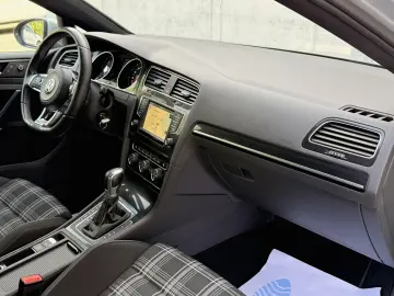 Volkswagen Golf 2.0 TDI DSG GTD