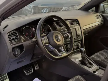 Volkswagen Golf 2.0 TDI DSG GTD