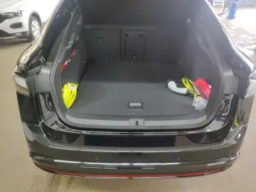VW ID.7 Pro HeadUp Massagesitze SideAssist