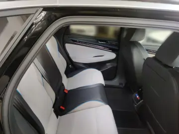 VW ID.7 Pro HeadUp Massagesitze SideAssist