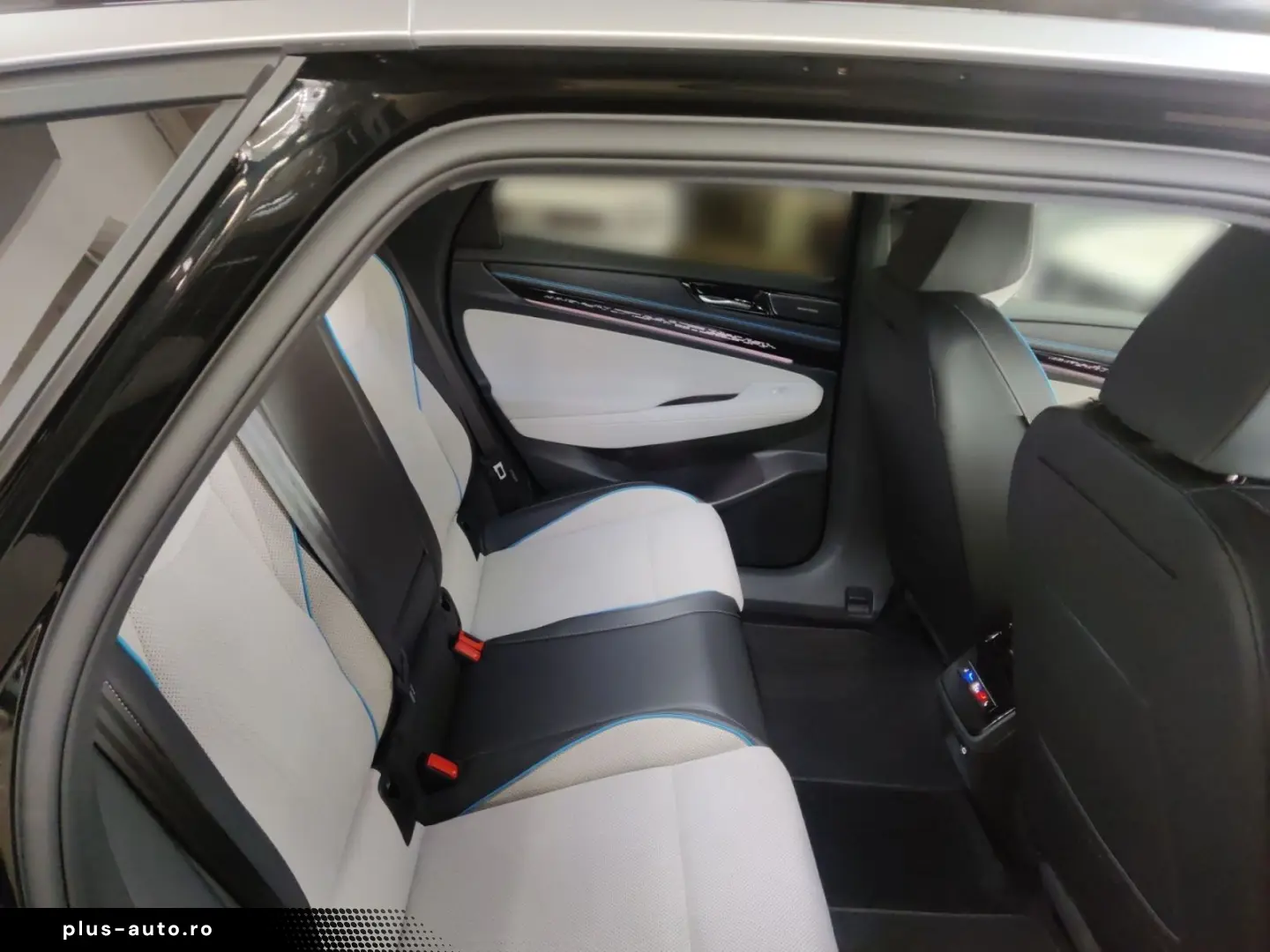VW ID.7 Pro HeadUp Massagesitze SideAssist