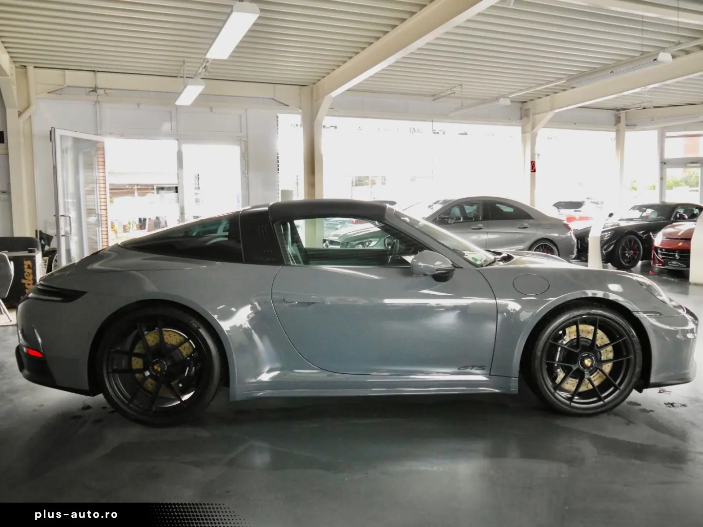 PORSCHE 911 Targa 4 GTS T-Hybrid Matrix 1.Hand