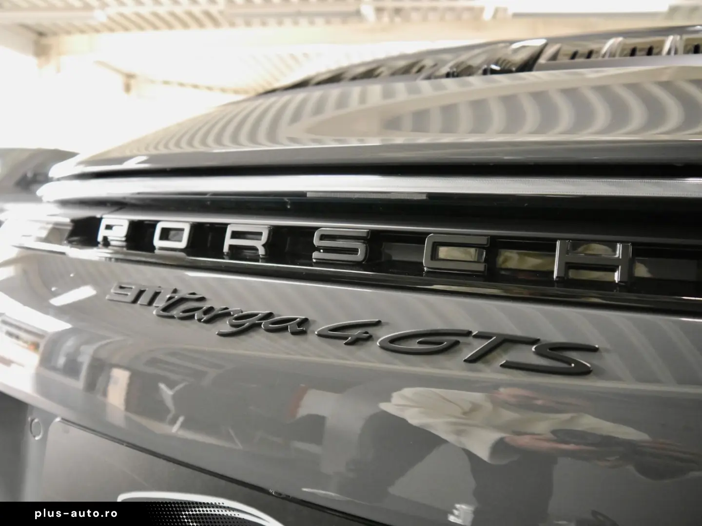 PORSCHE 911 Targa 4 GTS T-Hybrid Matrix 1.Hand