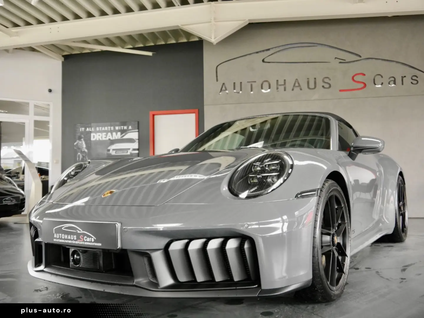 PORSCHE 911 Targa 4 GTS T-Hybrid Matrix 1.Hand