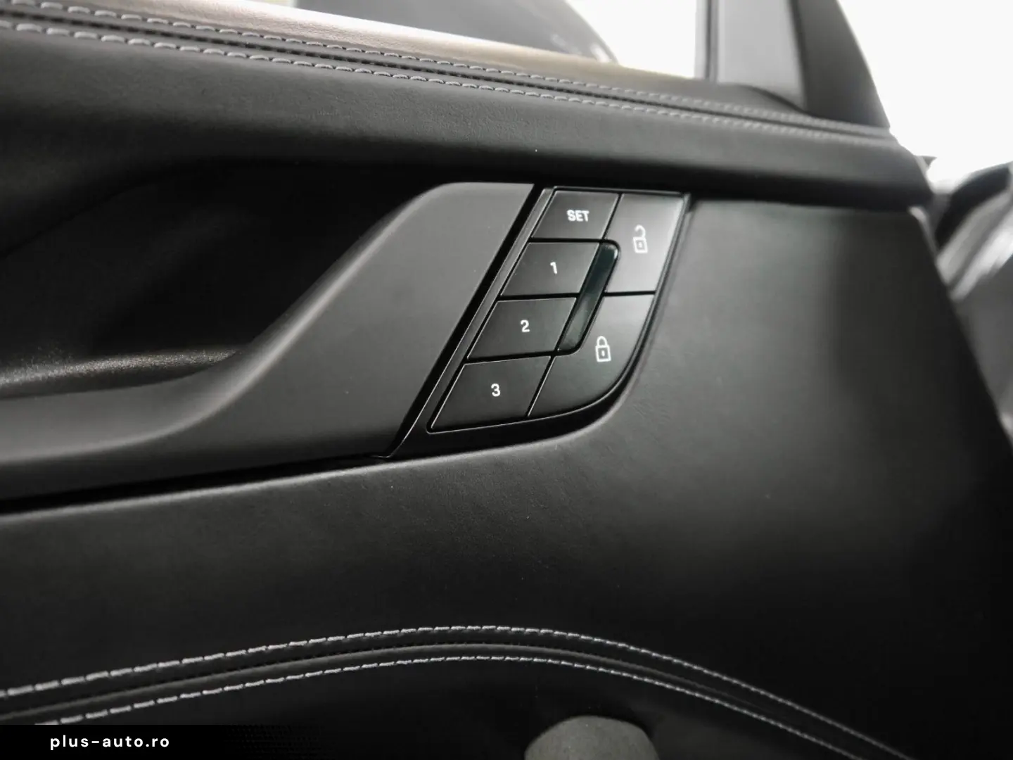PORSCHE 911 Targa 4 GTS T-Hybrid Matrix 1.Hand