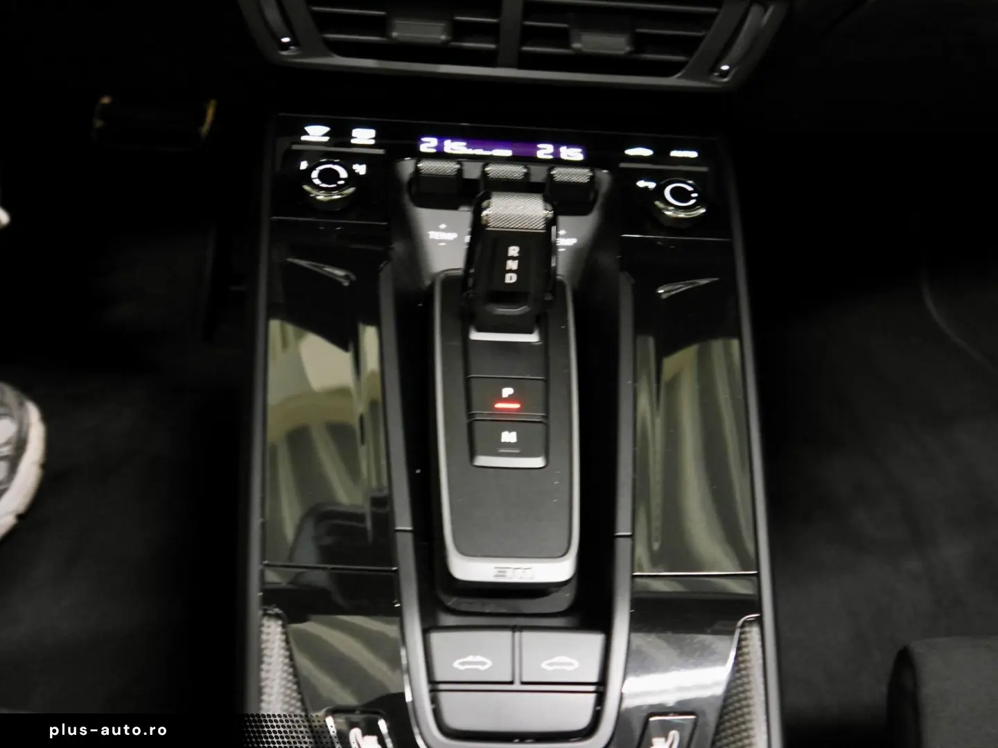 PORSCHE 911 Targa 4 GTS T-Hybrid Matrix 1.Hand