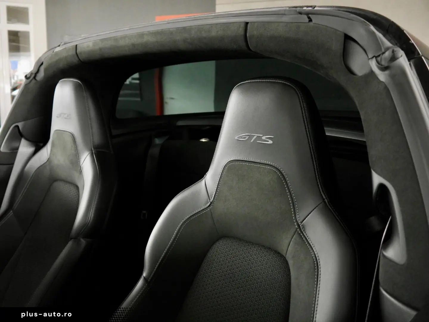 PORSCHE 911 Targa 4 GTS T-Hybrid Matrix 1.Hand