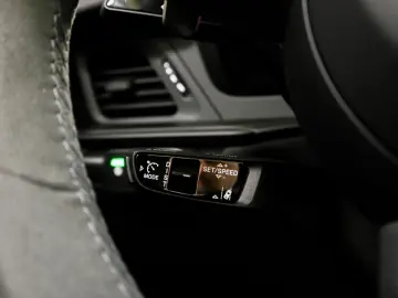 PORSCHE 911 Targa 4 GTS T-Hybrid Matrix 1.Hand