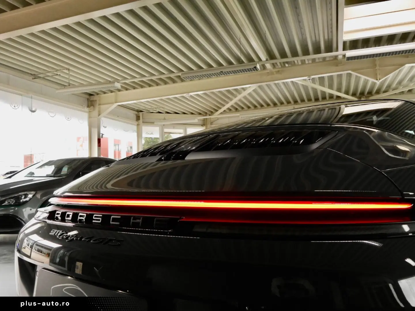 PORSCHE 911 Targa 4 GTS T-Hybrid Matrix 1.Hand
