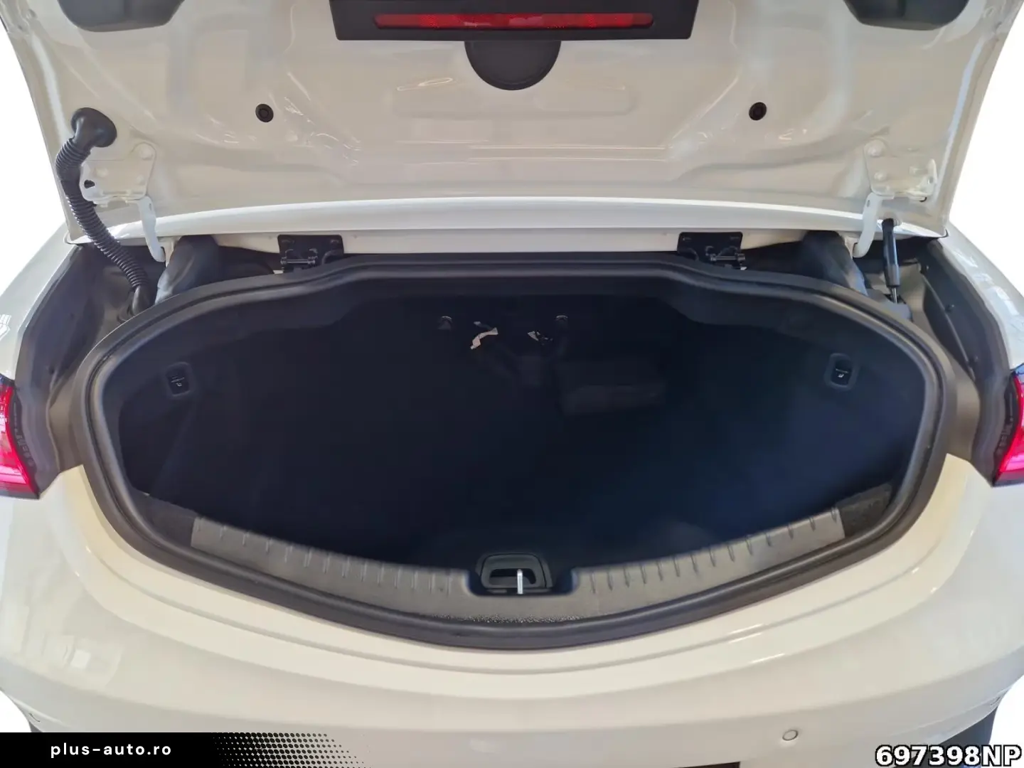 Mercedes-Benz CLE 200 Cabrio AMG Line