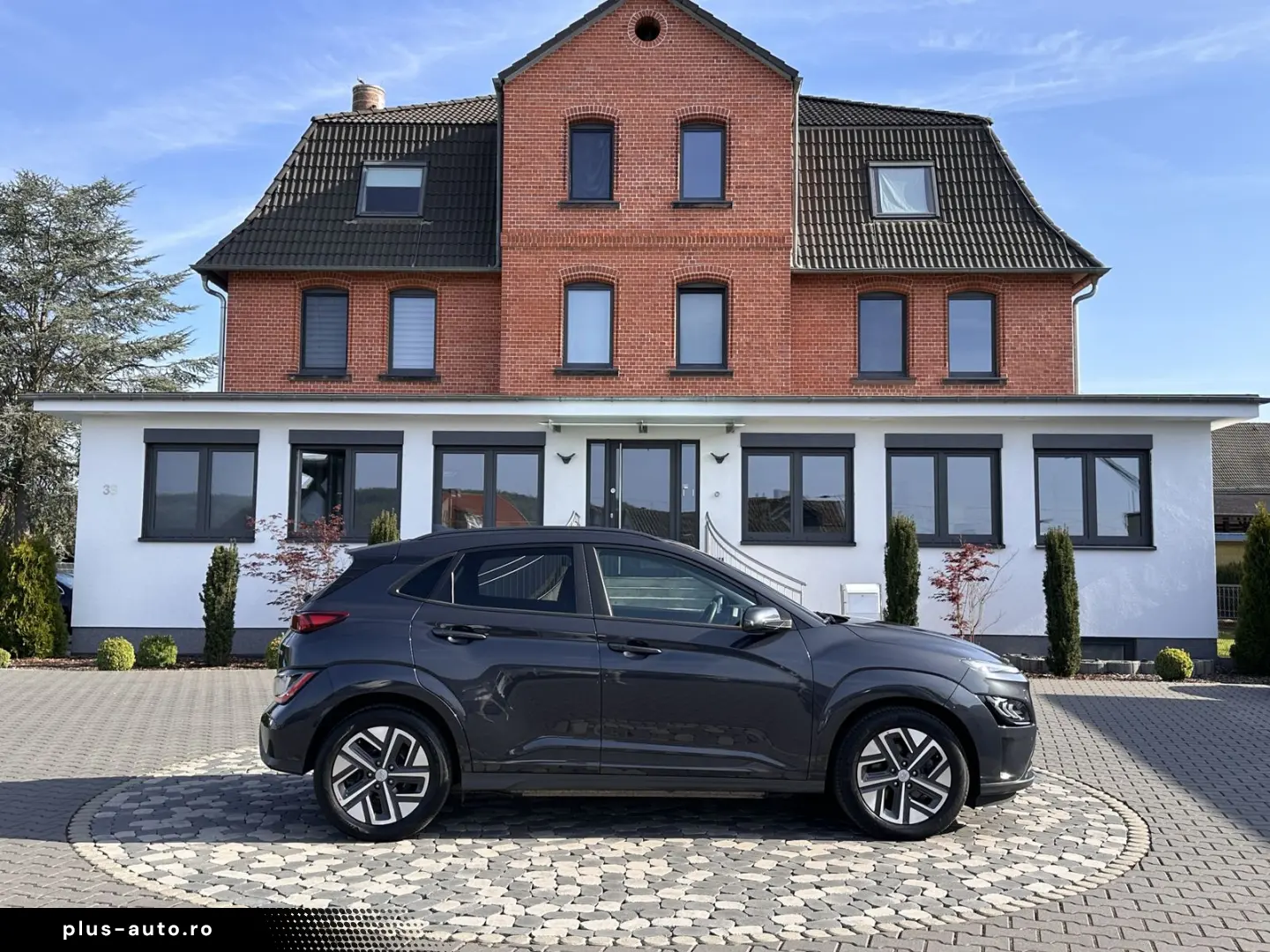 HYUNDAI Kona Elektro Trend LED PANO ACC HUD WÄMPU 64KWh