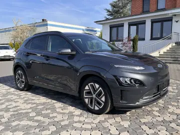 HYUNDAI Kona Elektro Trend LED PANO ACC HUD WÄMPU 64KWh