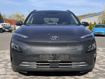 HYUNDAI Kona Elektro Trend LED PANO ACC HUD WÄMPU 64KWh