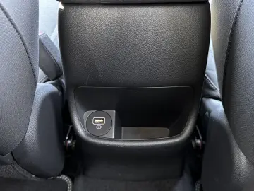 HYUNDAI Kona Elektro Trend LED PANO ACC HUD WÄMPU 64KWh