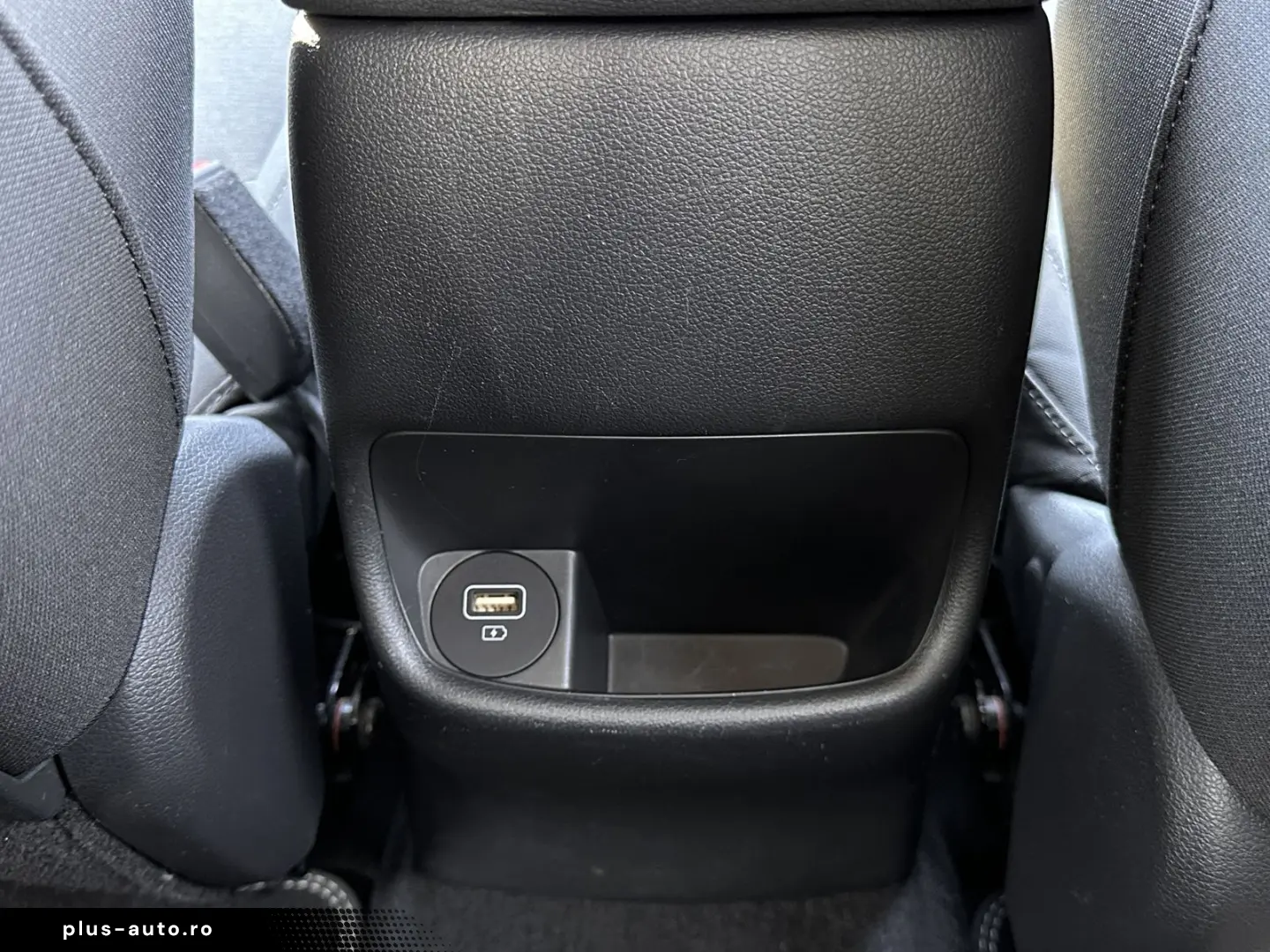 HYUNDAI Kona Elektro Trend LED PANO ACC HUD WÄMPU 64KWh