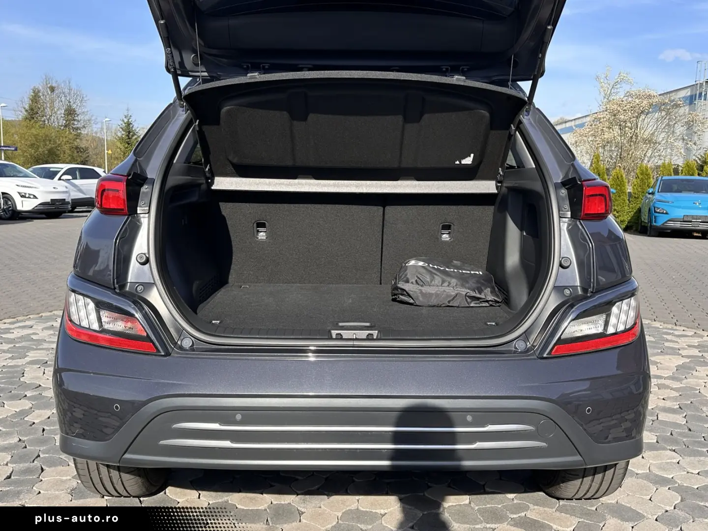 HYUNDAI Kona Elektro Trend LED PANO ACC HUD WÄMPU 64KWh