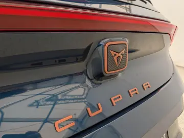 CUPRA Born 62kWh ACC LED virt.Cock. SHZ