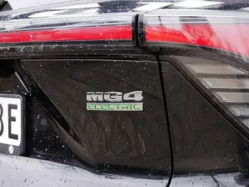MG MG4 Luxury Verkauf nur an Gewerbe!!!