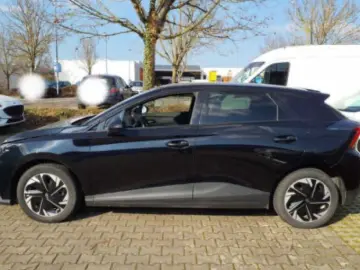 MG MG4 Luxury Aut Navi Leder Virtual 15500netto