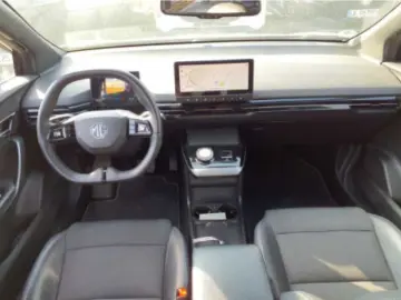 MG MG4 Luxury Aut Navi Leder Virtual 15500netto