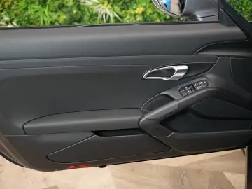 Porsche 718 BOSXTER PDK LED APPROVED