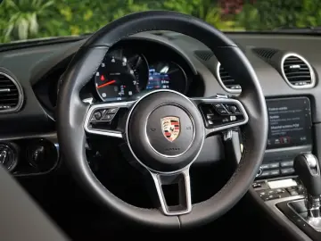Porsche 718 BOSXTER PDK LED APPROVED