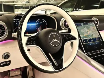 Mercedes-Benz SL 680 Maybach Monogram Series Pattern