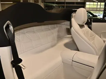 Mercedes-Benz SL 680 Maybach Monogram Series Pattern