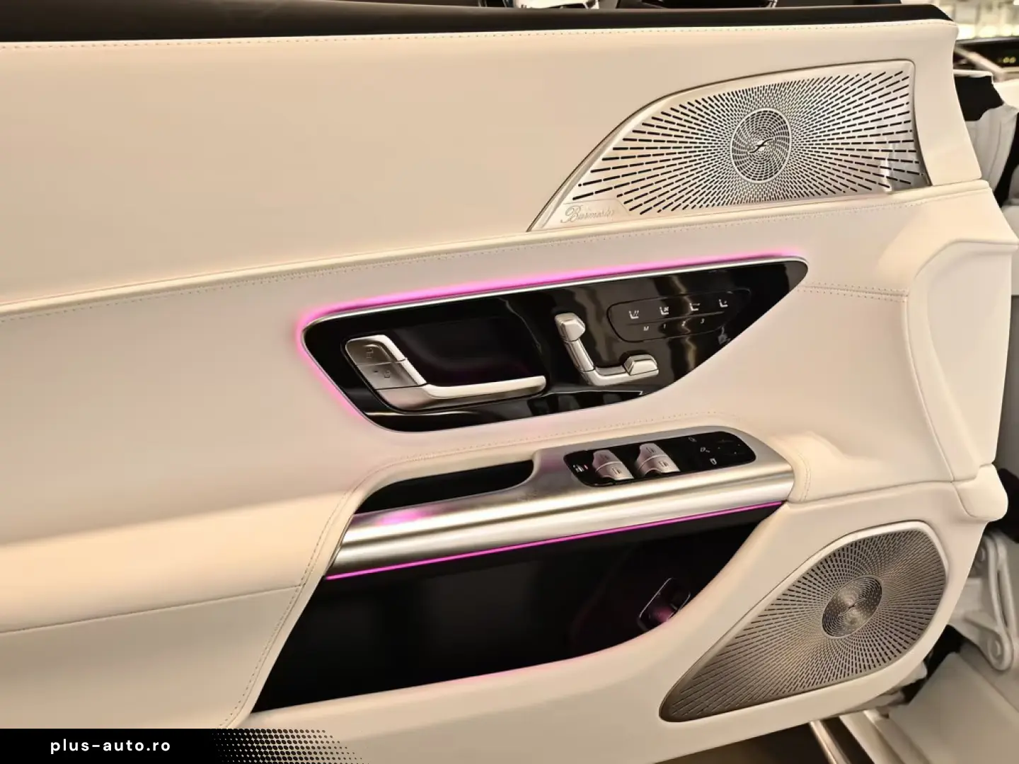 Mercedes-Benz SL 680 Maybach Monogram Series Pattern