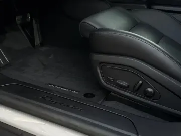 Porsche Taycan  MEM 360CAM TEMP PANO SHZ BOSE AERO