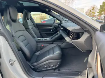 Porsche Taycan  MEM 360CAM TEMP PANO SHZ BOSE AERO