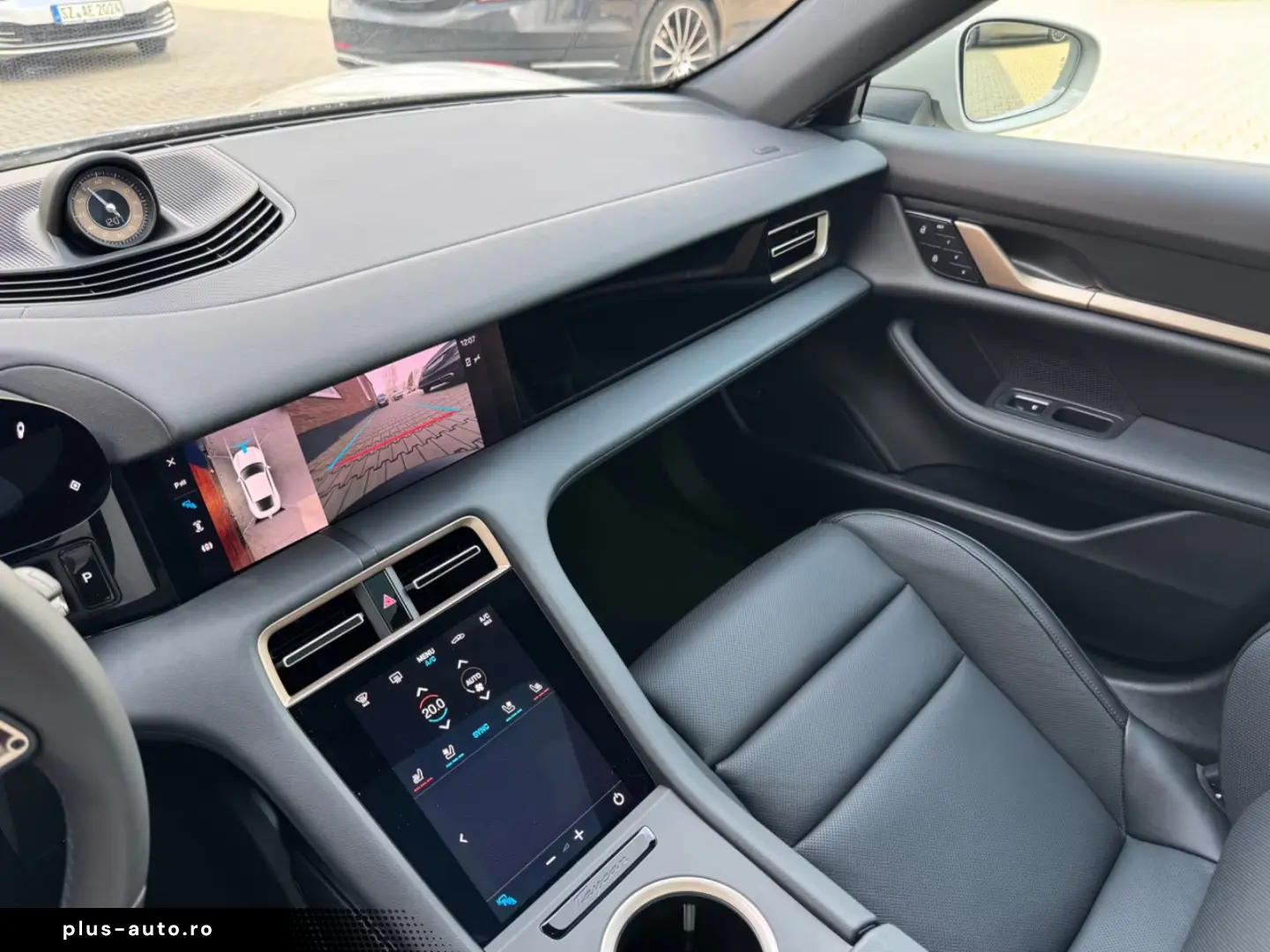 Porsche Taycan  MEM 360CAM TEMP PANO SHZ BOSE AERO