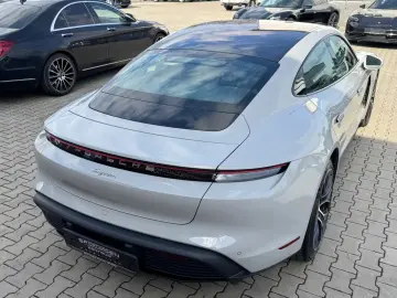 Porsche Taycan  MEM 360CAM TEMP PANO SHZ BOSE AERO