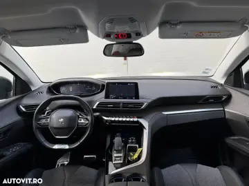 Peugeot 5008 PureTech 130 EAT8 Stop & Start GT
