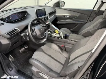 Peugeot 5008 PureTech 130 EAT8 Stop & Start GT