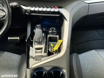 Peugeot 5008 PureTech 130 EAT8 Stop & Start GT