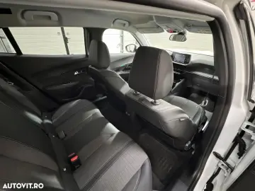 Peugeot 2008 1.5 BlueHDI EAT8 STT GT