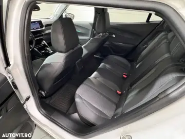 Peugeot 2008 1.5 BlueHDI EAT8 STT GT
