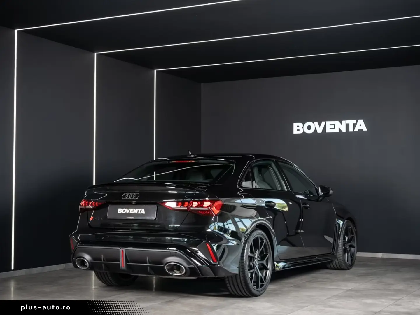 Audi RS3 2.5 TFSI Limousine quattro  MATRIX RS-SITZ K
