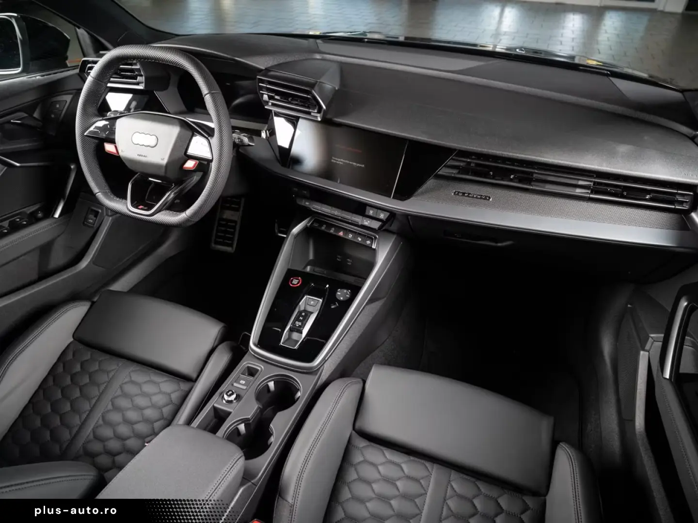 Audi RS3 2.5 TFSI Limousine quattro  MATRIX RS-SITZ K
