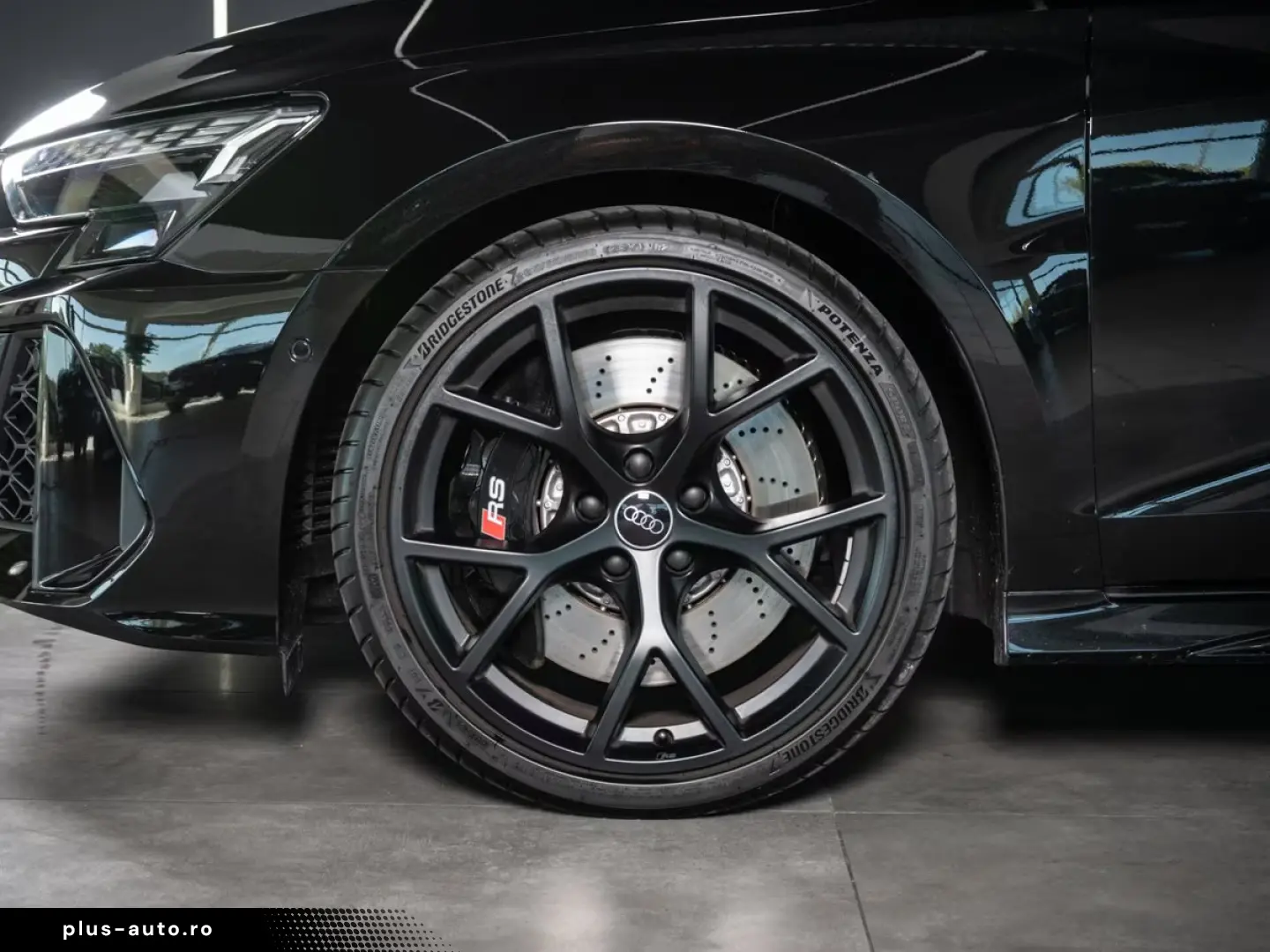 Audi RS3 2.5 TFSI Limousine quattro  MATRIX RS-SITZ K