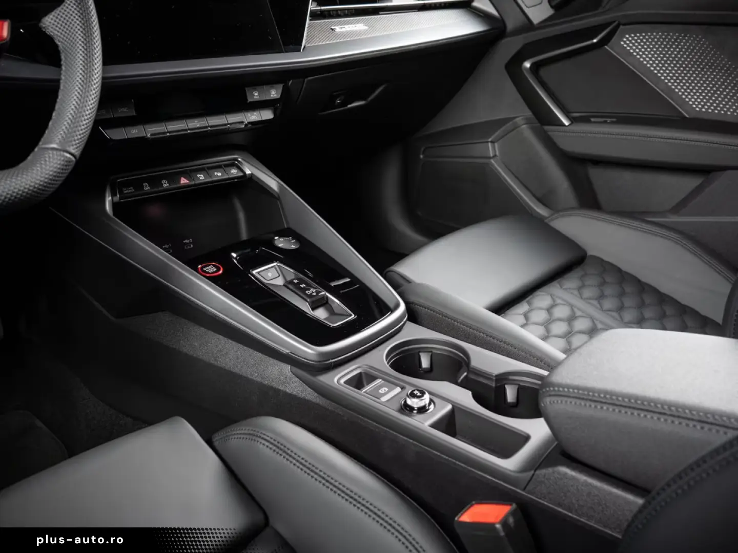 Audi RS3 2.5 TFSI Limousine quattro  MATRIX RS-SITZ K