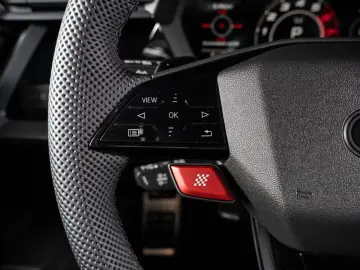 Audi RS3 2.5 TFSI Limousine quattro  MATRIX RS-SITZ K