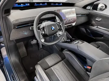 BMW iX3 50 xDr M Sport Pro 3D HUD Ic. Glow HK Pano