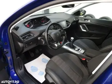 Peugeot 308 1.2 L PureTech Turbo S&S Allure