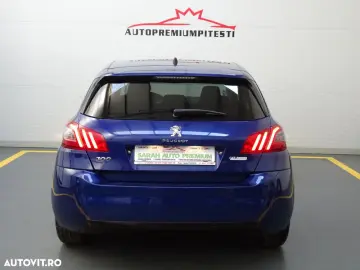 Peugeot 308 1.2 L PureTech Turbo S&S Allure