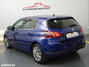 Peugeot 308 1.2 L PureTech Turbo S&S Allure