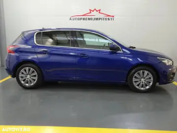 Peugeot 308 1.2 L PureTech Turbo S&S Allure